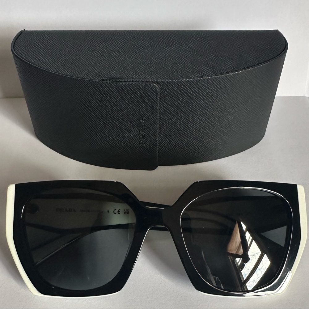 New PRADA SPR 15W Women’s Polarized Sunglasses In Black/White